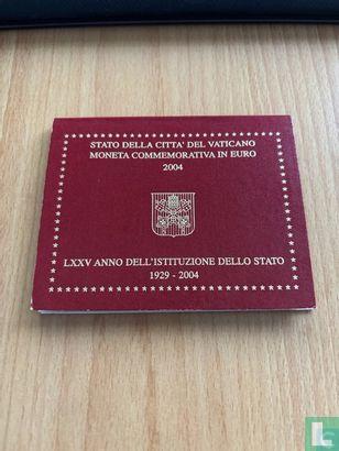 Vaticaan 2 euro 2004 (folder) 75-jarig jubileum van de s..., Postzegels en Munten, Munten | Europa | Euromunten, Losse munt, 2 euro