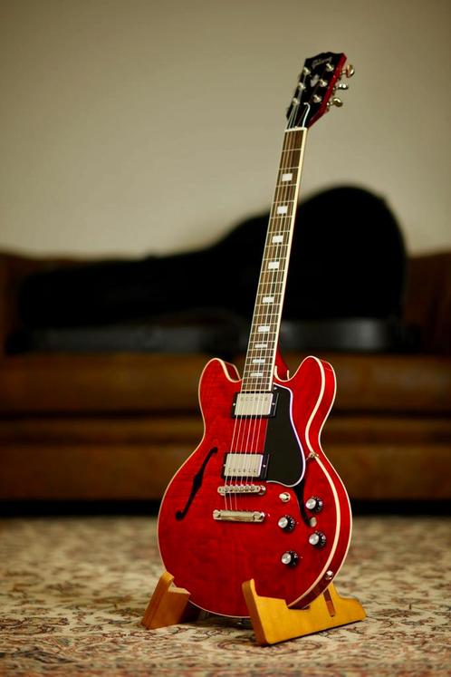 Gibson ES-339 Figured 60s 2024 |  Cherry, Muziek en Instrumenten, Snaarinstrumenten | Gitaren | Elektrisch