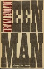 Een man / GOEDKOPE GRIJZE EDITIES 9789035101760 O. Fallaci, Boeken, Verzenden, Gelezen, O. Fallaci