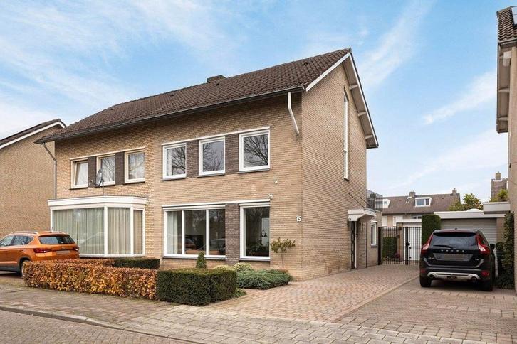 Te huur: Huis Beatrixstraat in Veldhoven, Huizen en Kamers, Huizen te huur, Noord-Brabant