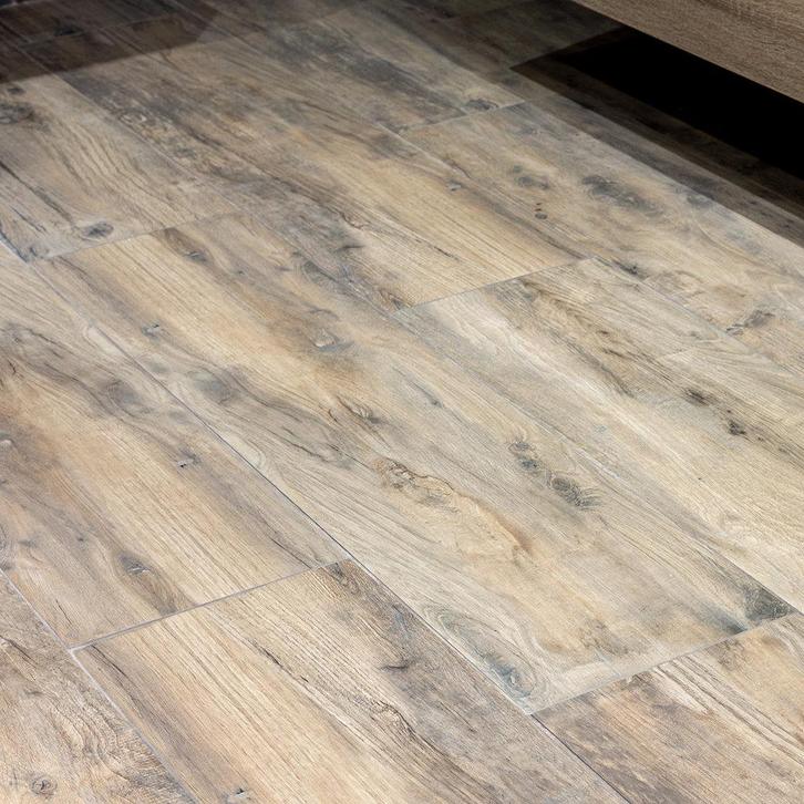 Keramische houtlook tegels met eiken hout structuur 120x30 c, Doe-het-zelf en Verbouw, Tegels, Nieuw, Verzenden