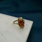Vintage gouden ring met carneool bandagaat (geelgoud), Sieraden, Tassen en Uiterlijk, Ringen, Gebruikt, Overige kleuren, Ophalen of Verzenden