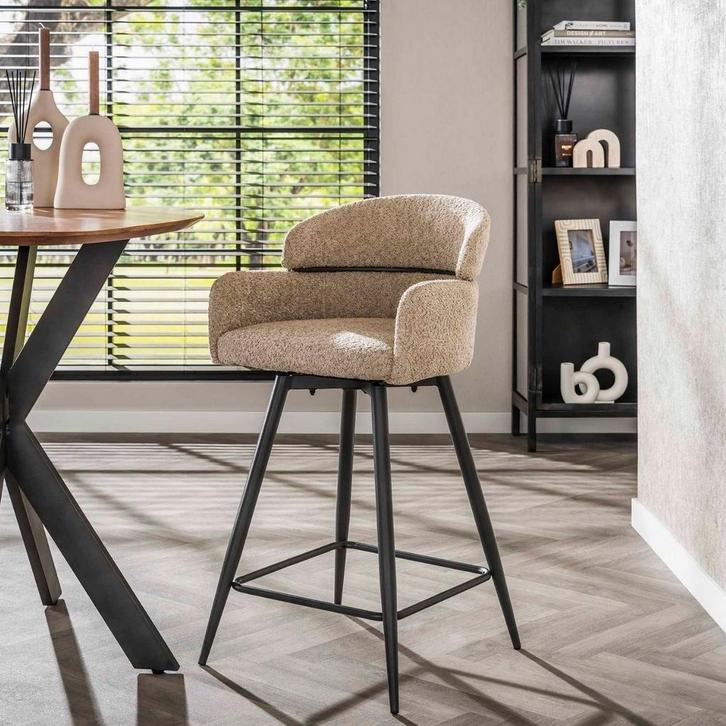 Enzo barstoel draaibaar bouclé - zand - OUTLET B, Huis en Inrichting, Stoelen, Nieuw, Ophalen of Verzenden