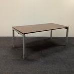 Tweedehands verstelbaar bureau 180x90 cm, Donker bruin blad, Huis en Inrichting, Bureaus, Ophalen of Verzenden, In hoogte verstelbaar