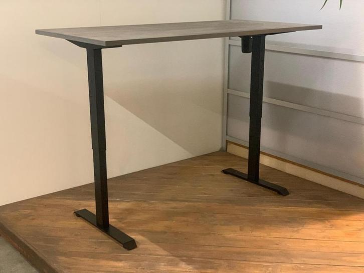 Zit Sta Verstelbaar Bureau - Elektrisch - Ferbox Actiemodel!, Huis en Inrichting, Bureaus, Nieuw, Elektrisch, In hoogte verstelbaar