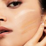 MAC Cosmetics Studio Fix Fluid SPF 15 NC30 Foundation - 30ml, Nieuw, Gehele gezicht, Make-up, Ophalen of Verzenden