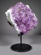 Prachtige geode met geweldige amethistkristallen - Hoogte: