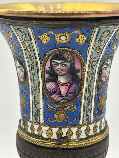 Antiek Qajar tijdperk emaille op koperen waterpijp -, Antiek en Kunst, Kunst | Niet-Westerse kunst