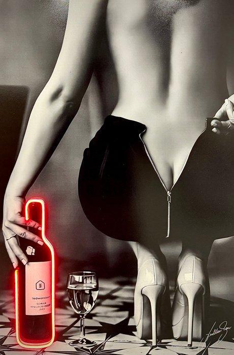 LEDMansion - Seduction & Wine - Wine Girl V.1. | Led Wall, Antiek en Kunst, Kunst | Designobjecten