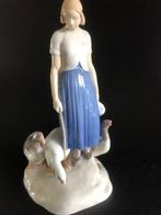 Bing & Grondahl - Figuur - Girl with Geese #2254 - Porselein, Antiek en Kunst, Antiek | Glas en Kristal