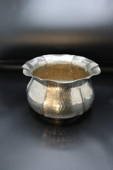 Olri - Bloempot - handgehamerd Battuto A Mano - Verzilverd, Antiek en Kunst, Curiosa en Brocante