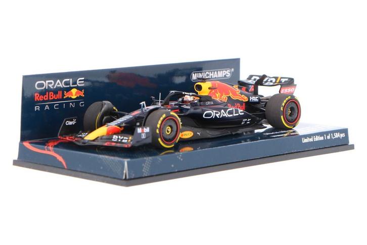 Red Bull Racing RB18 417220101 Minichamps  Modelauto 1:43, Hobby en Vrije tijd, Modelauto's | 1:43, Verzenden