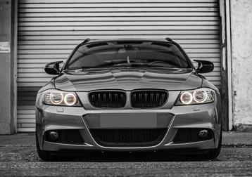 Grill voor BMW 3 Serie E90/E91 LCI glans zwart dubbelspijls beschikbaar voor biedingen