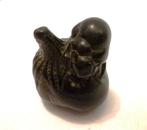 Netsuke - Aubergine en muis - Hout, Ebbenhout - Japan - 19e
