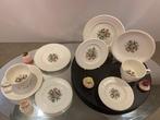 Wedgwood - Theeservies (9) - Aardewerk - Conway
