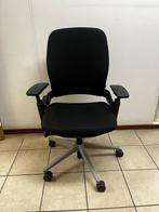 Steelcase Leap V2 Bureaustoel - Alu Frame - Zwarte Stof, Huis en Inrichting, Bureaustoelen, Verzenden, Zo goed als nieuw, Zwart