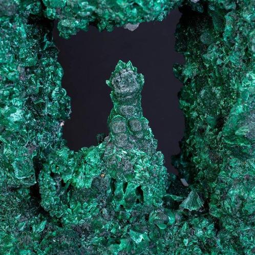 Malachiet Fibrosa: Natuurlijk Monster van ongelooflijke, Verzamelen, Mineralen en Fossielen