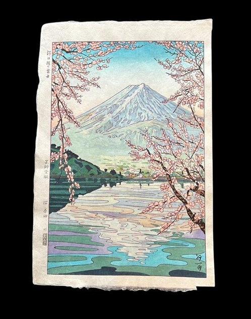 Mt. Fuji from Lake Kawaguchi  Kawaguchi-ko no Fuji -, Antiek en Kunst, Antiek | Overige Antiek