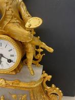 Figurale pendule - RAISON & THOMAS - Albast, Zinklegering -