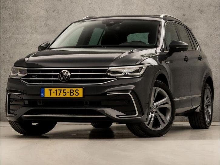 Zakelijke Lease |  Volkswagen Tiguan 1.5 TSI R-Line, Auto's, Volkswagen, Onderhoudsboekje, Lease, Zwart, Automaat, SUV of Terreinwagen