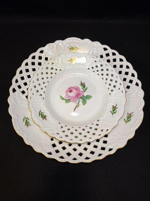 Meissen - Bord (2) - 2er Set Durchbruchteller Flechtrand Ø, Antiek en Kunst, Antiek | Meubels | Tafels