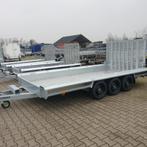 Nieuwe Vlemmix machinetransporter bij roy van welpen bv, Nieuw, Ophalen