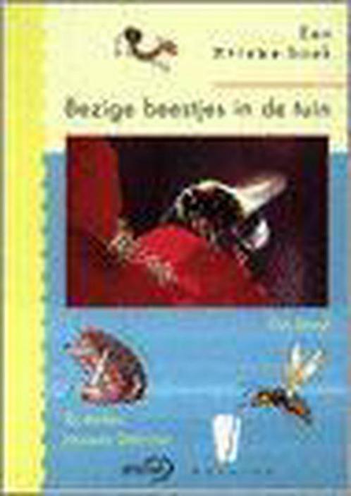 Bezige beestjes in de tuin / Een kriebelboek 9789059540057, Boeken, Overige Boeken, Gelezen, Verzenden