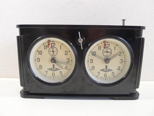 Tres Rare vintage Horloge JANTAR Jeu d Echecs Années 60 en, Antiek en Kunst, Curiosa en Brocante