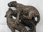 Douglas Manuhwa - sculptuur, Two leopards - 14 cm - Steen