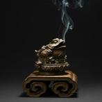 Chinese gelukskikker wierookbrander inclusief sokkel - Eind