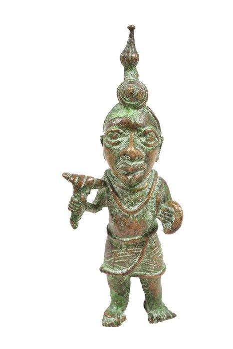 Bronzen figuur - In de stijl van EDO, Benin Kingdom - Benin, Antiek en Kunst, Kunst | Niet-Westerse kunst