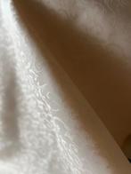 Veneziaans jacquardweefsel licht goud met krullen -
