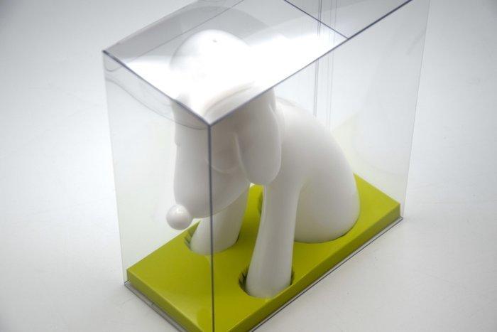 Yoshitomo Nara (1959) - Aomori Dog Piggy Bank Azul, Antiek en Kunst, Kunst | Designobjecten
