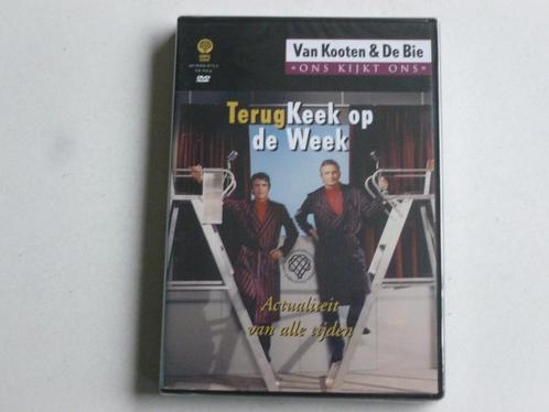 Van Kooten & De Bie - Terugkeek op de Week (DVD) Nieuw, Cd's en Dvd's, Dvd's | Cabaret en Sketches, Verzenden