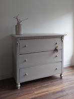 Landelijke klassieke kast, commode, dressoir, legkast, Antiek en Kunst, Antiek | Meubels | Kasten