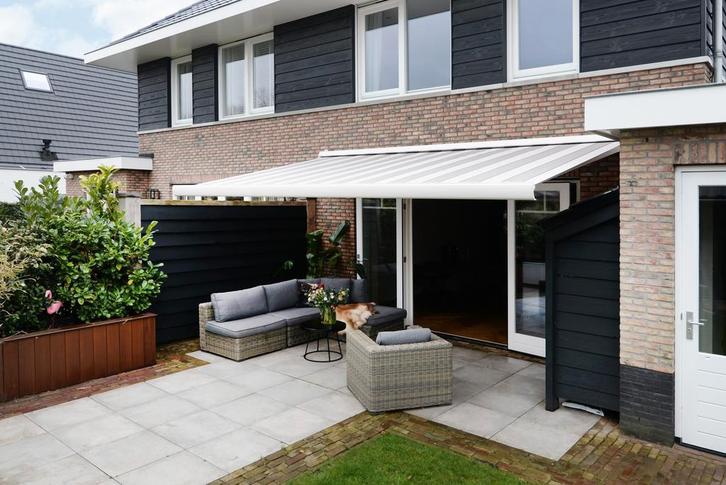 Knikarmscherm Roomwit 450 / 500 / 550 cm  (INCL. MONTAGE), Tuin en Terras, Zonneschermen, 450 cm of meer, 300 cm of meer, Elektrisch