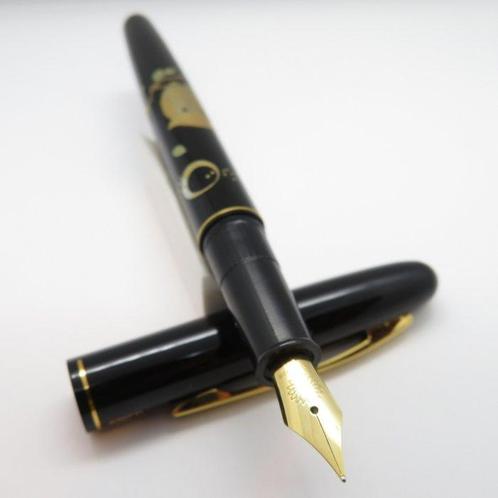 Kuretake & Wancher - Maki-e with Owl design - Stainless, Verzamelen, Pennenverzamelingen