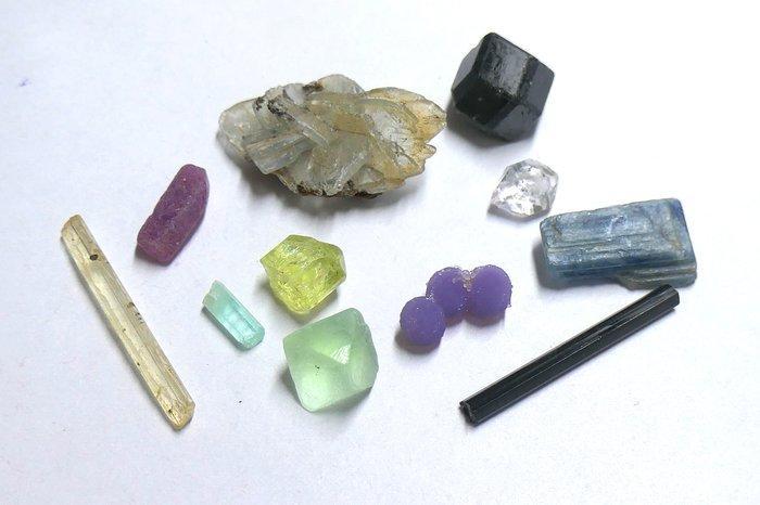 Prachtige collectie van 100% natuurlijke mineralen, Verzamelen, Mineralen en Fossielen