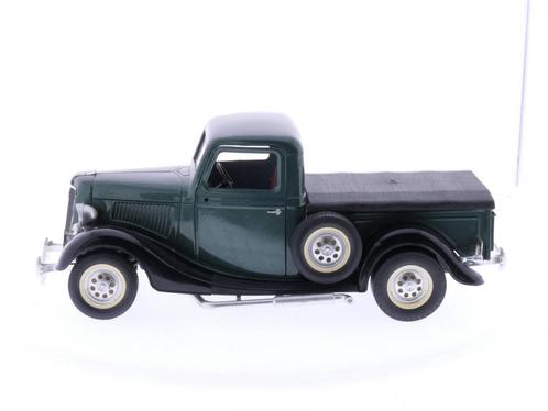 Schaal 1:19 Solido Ford V8 Pick up 1936 #3261 (Automodellen), Hobby en Vrije tijd, Modelauto's | Overige schalen, Gebruikt, Ophalen of Verzenden