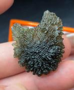 Moldaviet - uit Nesm, Zuid-Bohemen - wonderful, Verzamelen, Mineralen en Fossielen