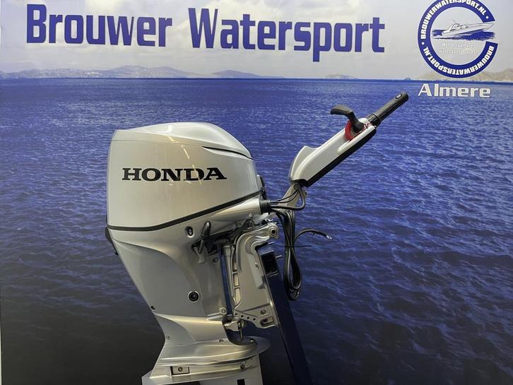 Honda 60 pk buitenboordmotor met slechts 10 vaaruren!!, Watersport en Boten, Buiten- en Binnenboordmotoren, Buitenboordmotor, 30 pk of meer