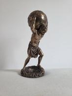 Signé PCT / G. Veronese - sculptuur, Atlas portant la