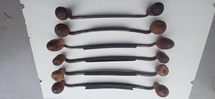6 planes de menuisier charpentier - Werkgereedschap (6), Antiek en Kunst, Antiek | Wandborden en Tegels