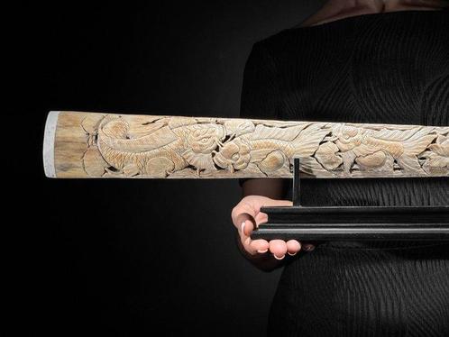 GEEN MINIMUMVERKOOPPRIJS - Groot gesneden zwaardvisrostrum -, Antiek en Kunst, Kunst | Designobjecten