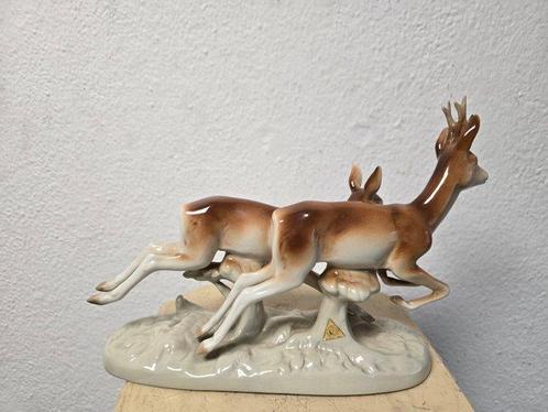 Royal Dux Porzellan-Manufaktur - Figuur - Paar laufende, Antiek en Kunst, Antiek | Glas en Kristal