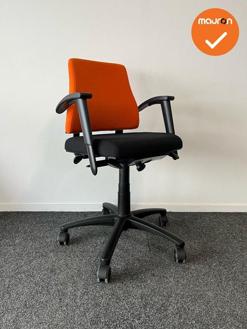 BMA Axia 2.2 - 8Z 2D armpads - lage rug - bestaand oranje me, Zakelijke goederen, Kantoor en Winkelinrichting | Kantoormeubilair en Inrichting