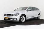 Zakelijke Lease |  Volkswagen Passat Variant 1.5 TSI Busines, Auto's, Volkswagen, Automaat, Stof, Gebruikt, Euro 6