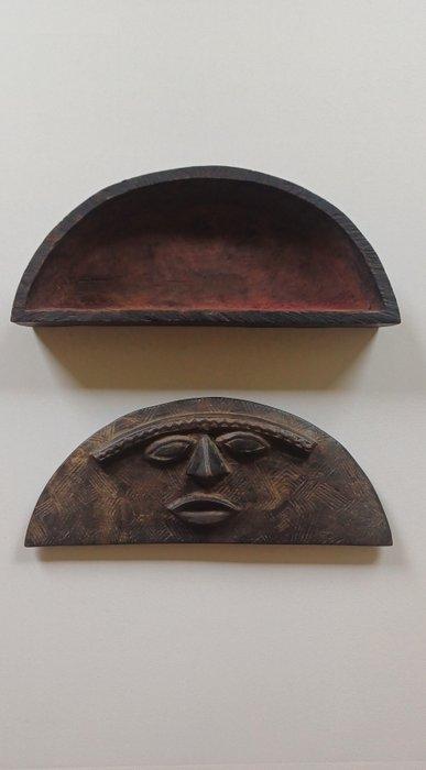 Doosje - Shoowa-Kuba - DR Congo (Zonder Minimumprijs), Antiek en Kunst, Kunst | Niet-Westerse kunst