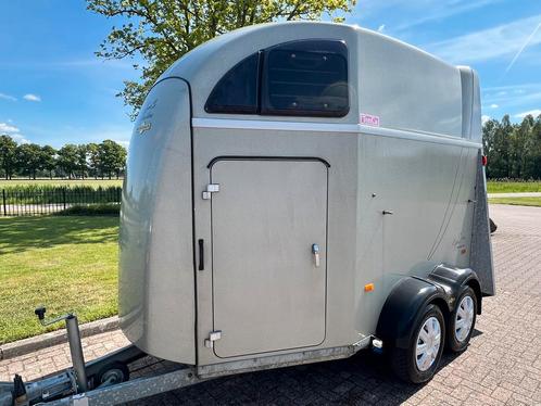 Oerdegelijke Humbaur Zephir Aero 2-paards, Alu bodem!, Dieren en Toebehoren, Paarden en Pony's | Trailers en Aanhangwagens, 2-paards trailer