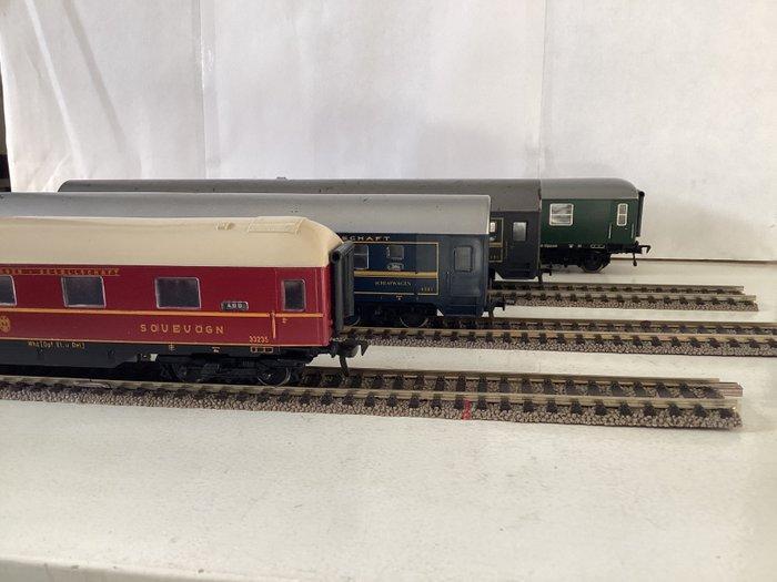 Fleischmann H0 - Modeltrein personenwagen (4), Hobby en Vrije tijd, Modeltreinen | H0